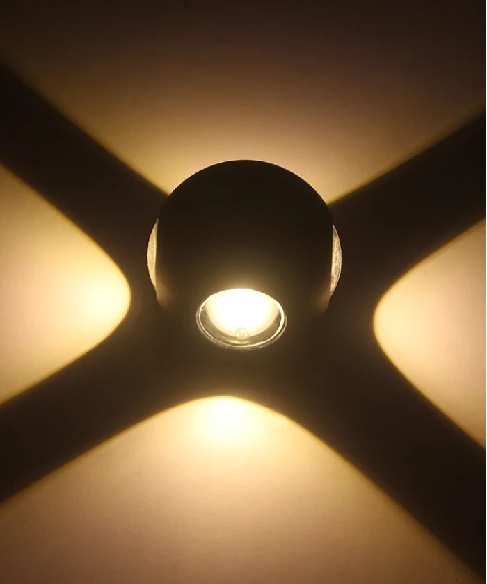 Round black