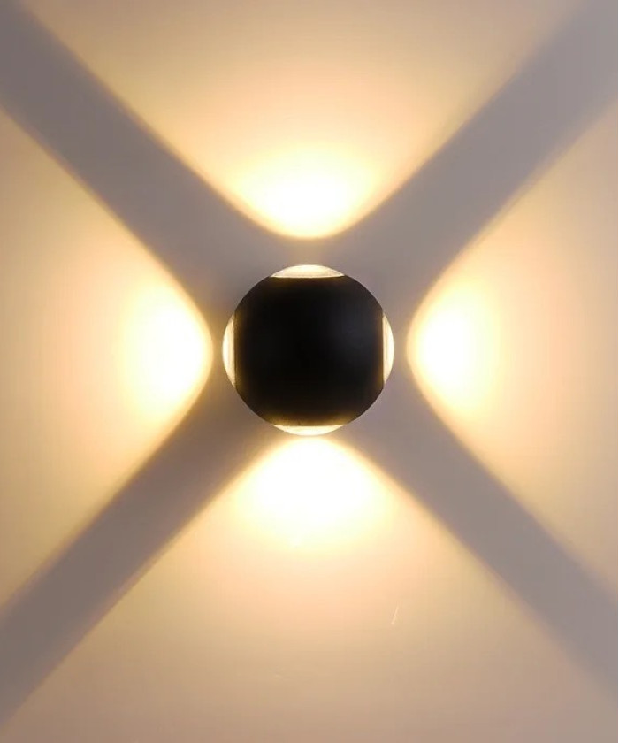 Round black