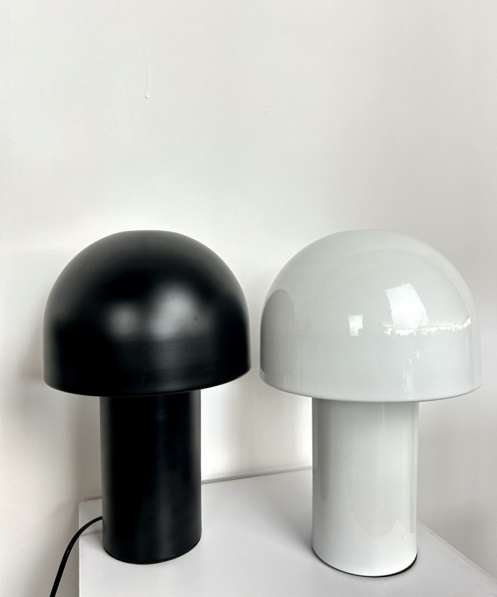 Настільна лампа Caplight black