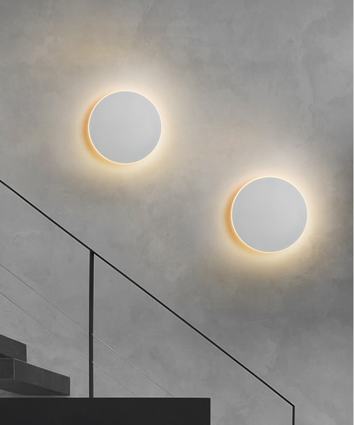 Pale Moon (Medium)