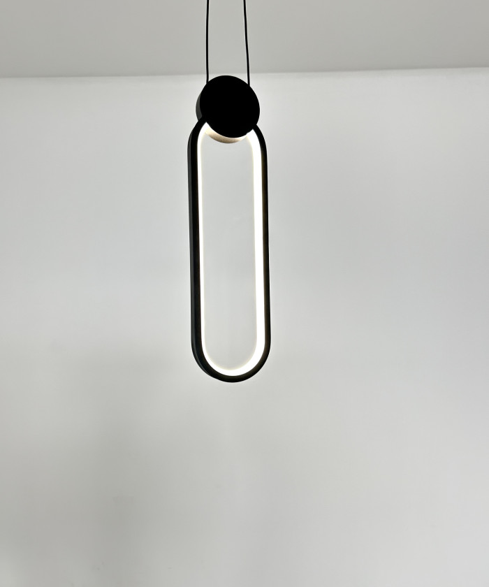 Geometric Black (Oval)